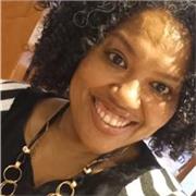 Tengo formación en Letras y 20 años de experiencia. Las clases son construidas con base en el aspecto usual de la lengua